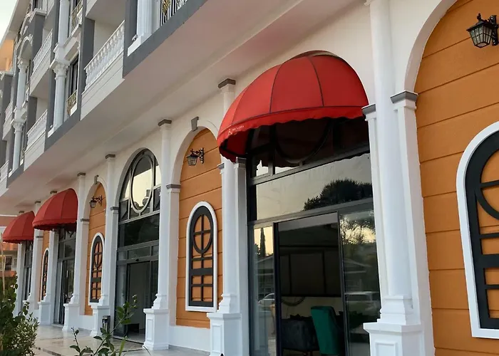 The Sansa & מלון 3*