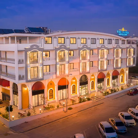 酒店 The Sansa & 3*