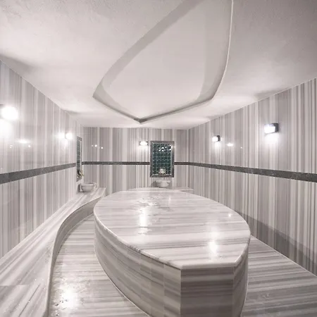 The Sansa & 酒店 3*