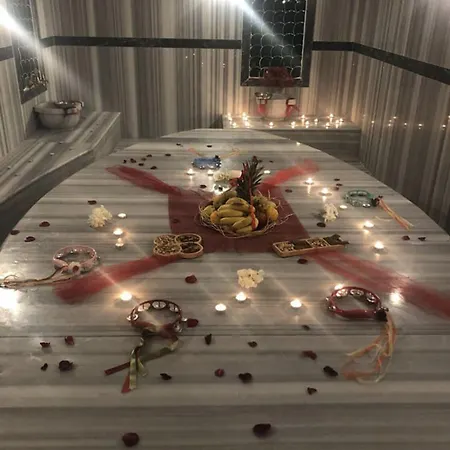 酒店 The Sansa & 3*