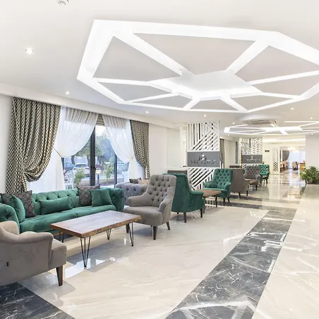 酒店 The Sansa & 3*