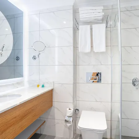 The Sansa & 3* Manavgat