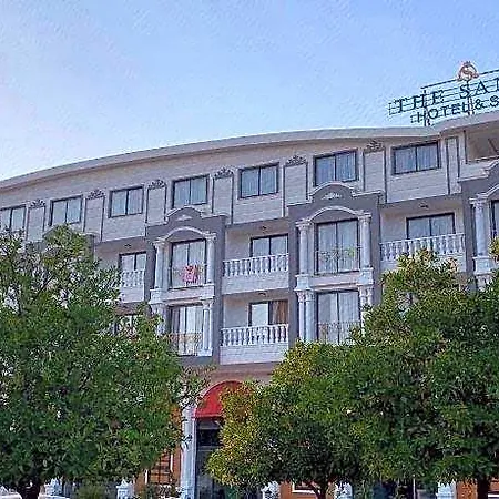 The Sansa & Hotel 3*