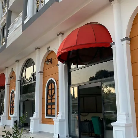 The Sansa & 酒店 3*