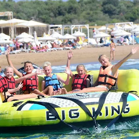 The Sansa & 酒店 3*