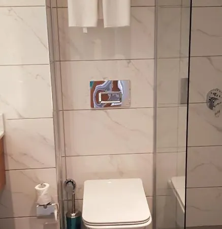 酒店 The Sansa & 马纳夫加特