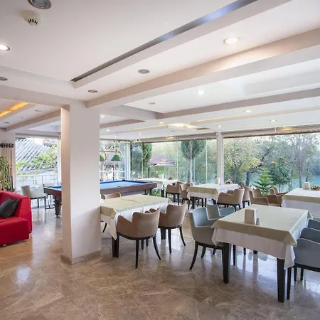 The Sansa & 3* 马纳夫加特