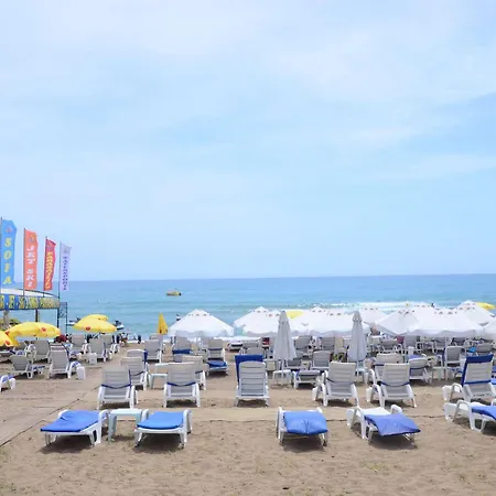 酒店 The Sansa & 马纳夫加特