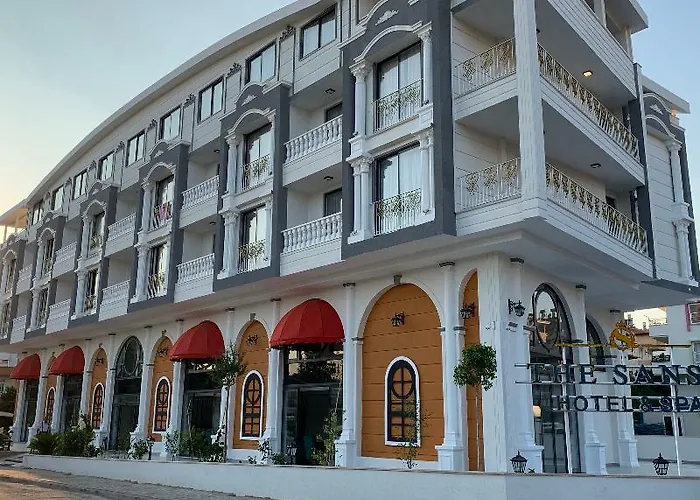 Hotel The Sansa & 3*