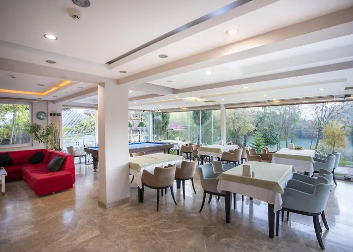 The Sansa & 3* Manavgat